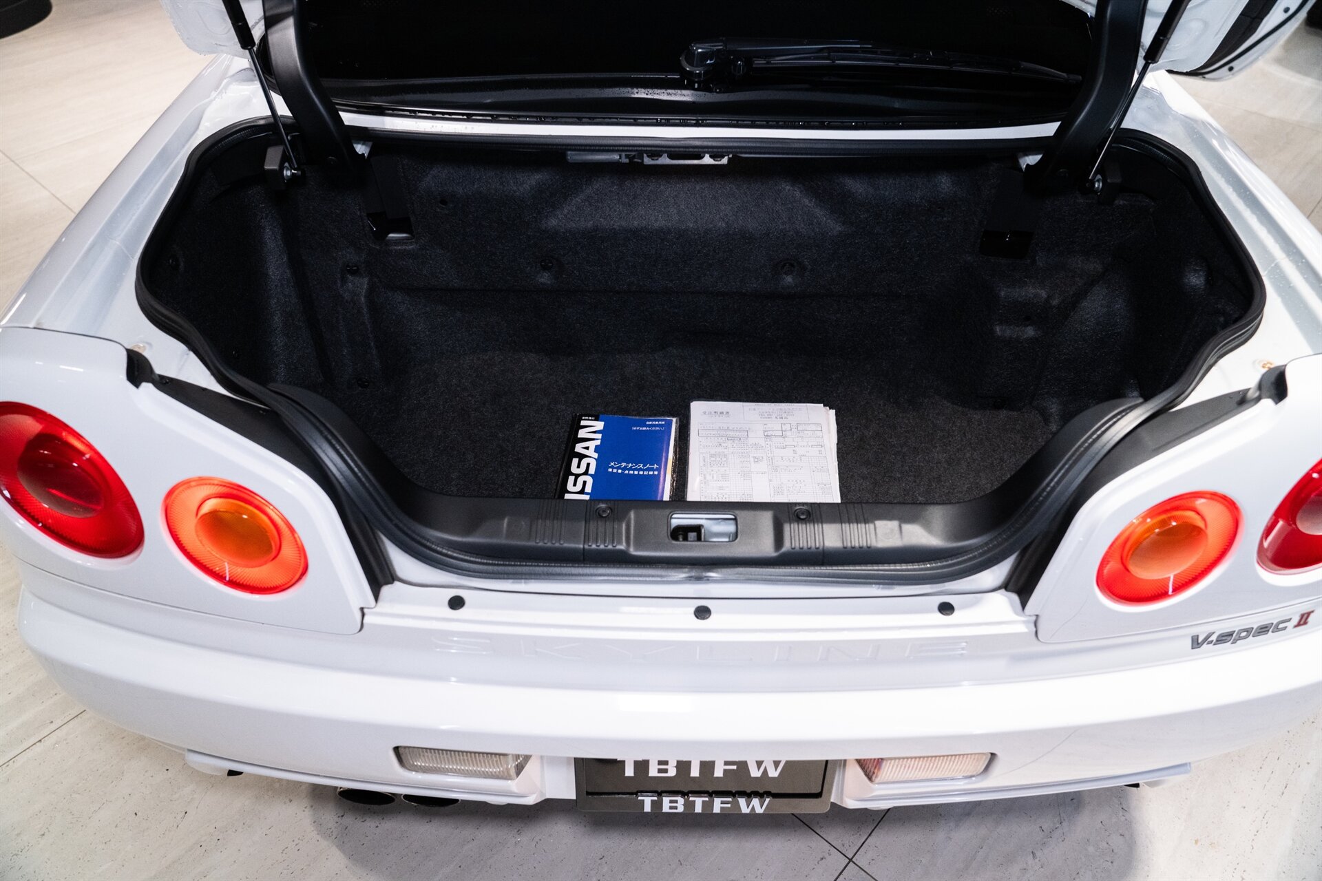 2000 Nissan GT-R - Photo 11