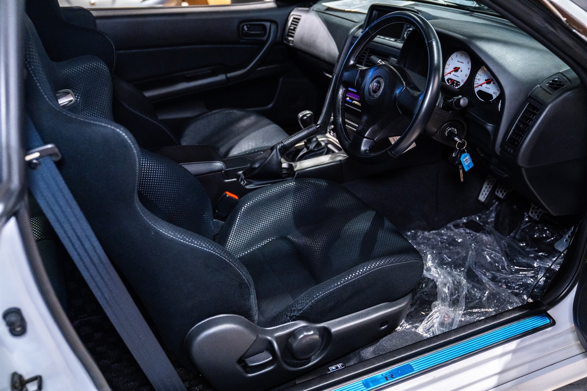 2000 Nissan GT-R - Photo 33