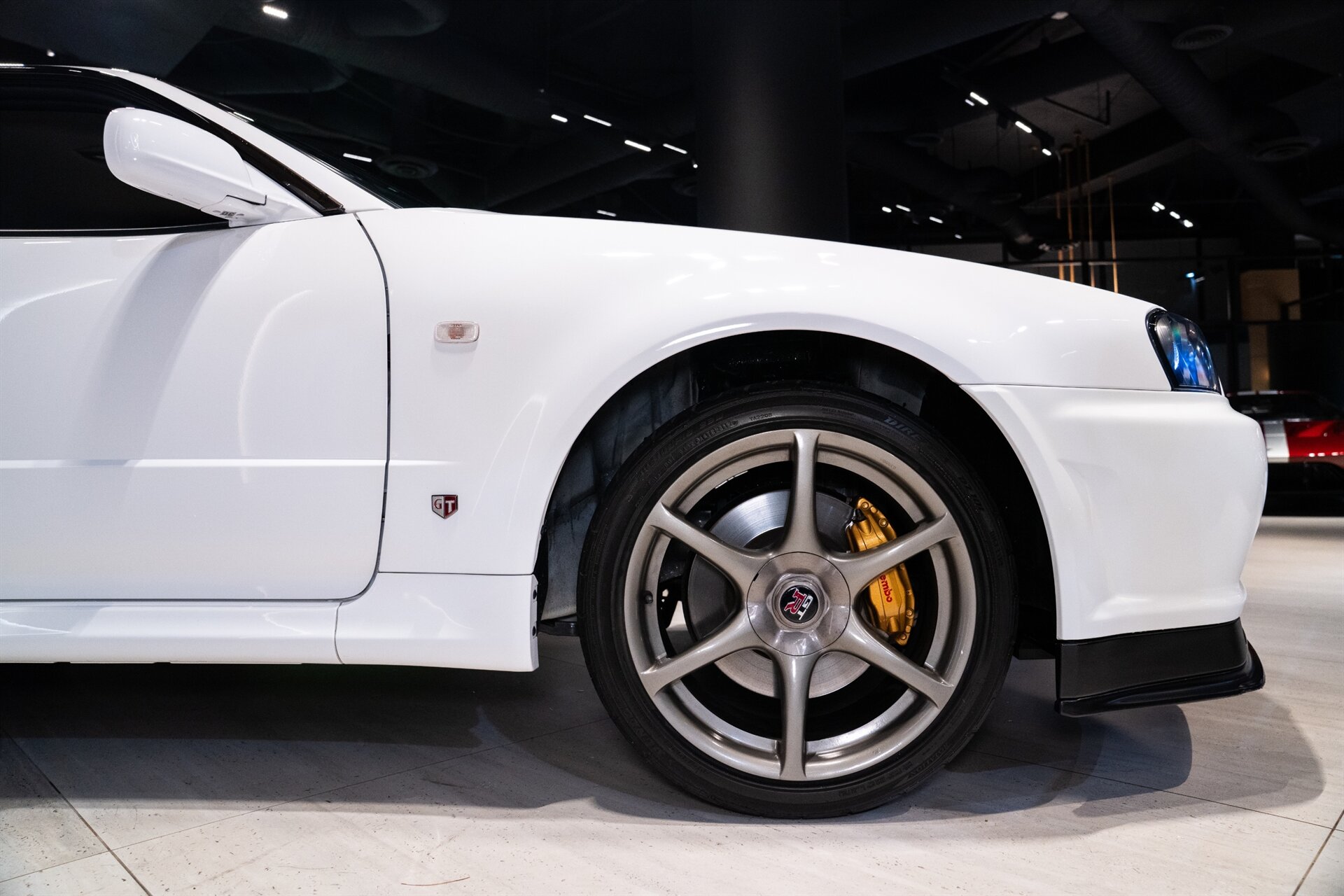 2000 Nissan GT-R - Photo 9