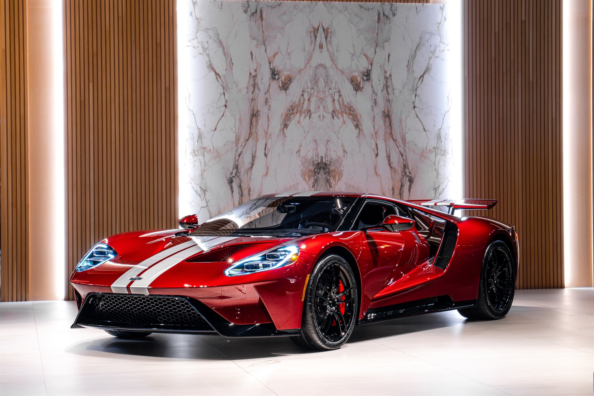 2018 Ford GT - Photo 3