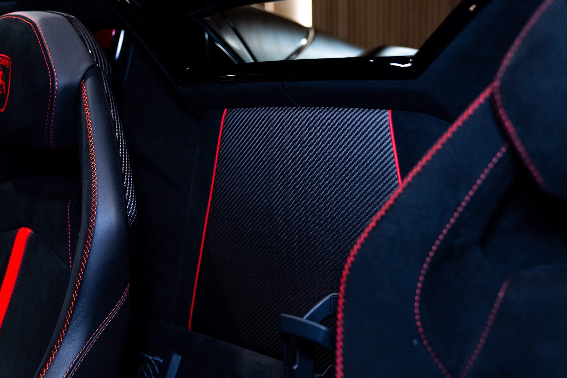 2021 Lamborghini Aventador - Photo 19