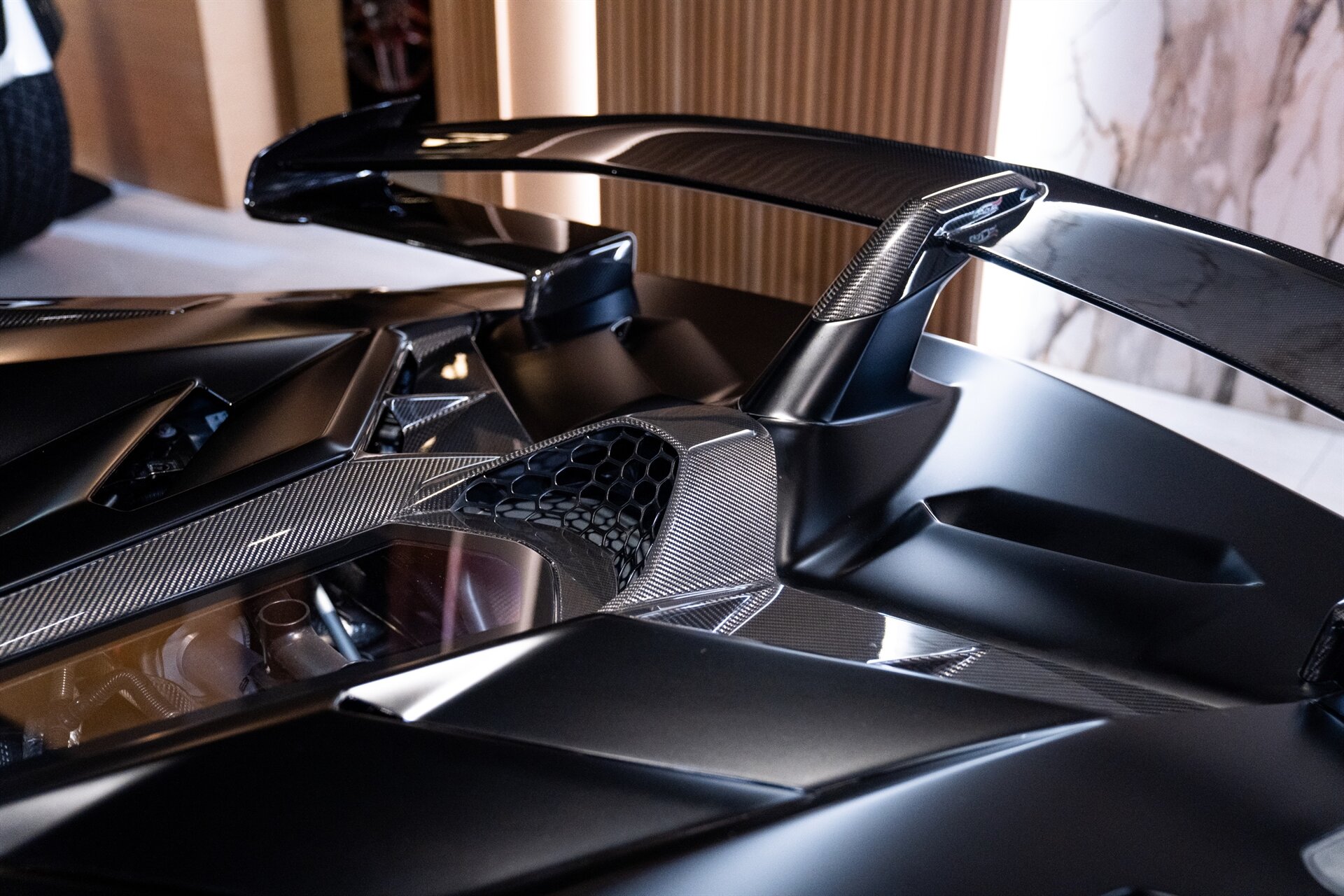 2021 Lamborghini Aventador - Photo 15