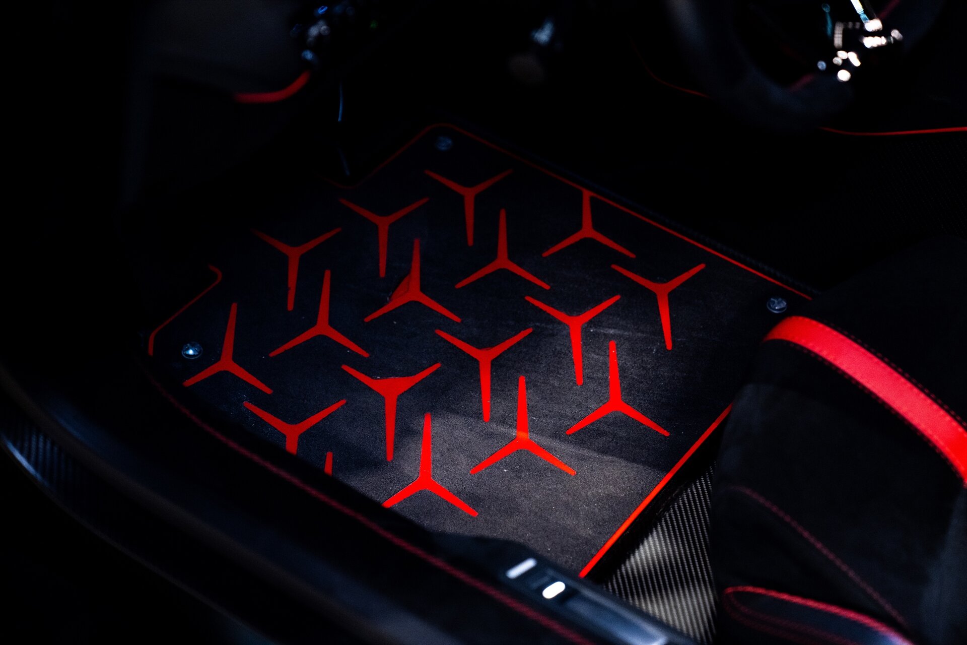 2021 Lamborghini Aventador - Photo 21