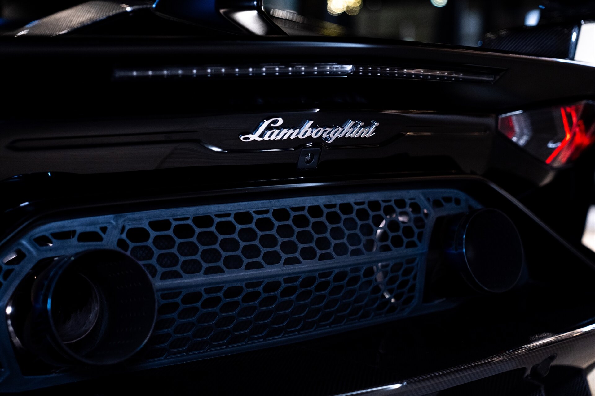 2021 Lamborghini Aventador - Photo 32