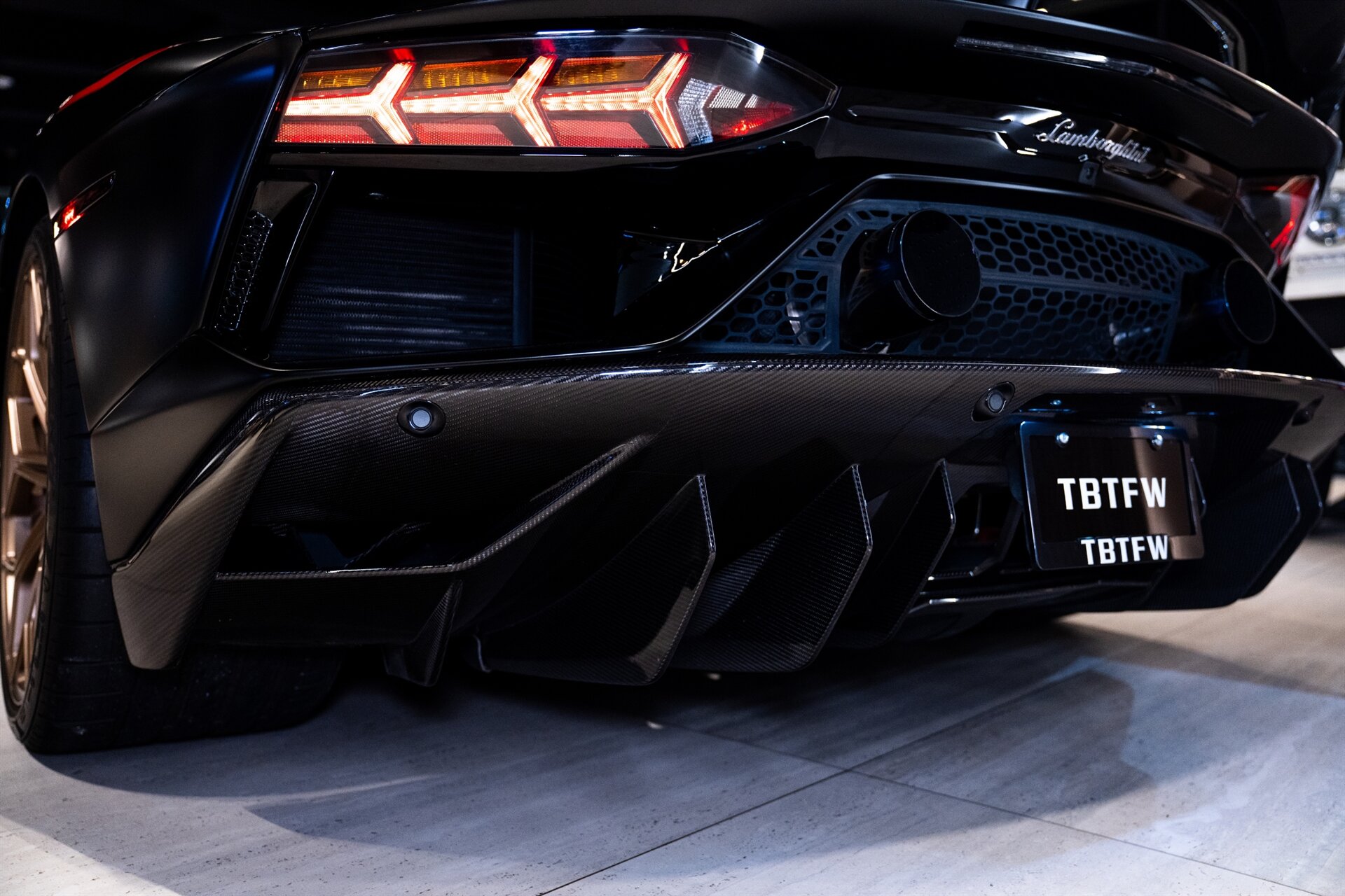 2021 Lamborghini Aventador - Photo 31