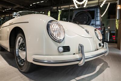 1967 Porsche 356 Speedster Replica   - Photo 13 - Beverly Hills, CA 90212