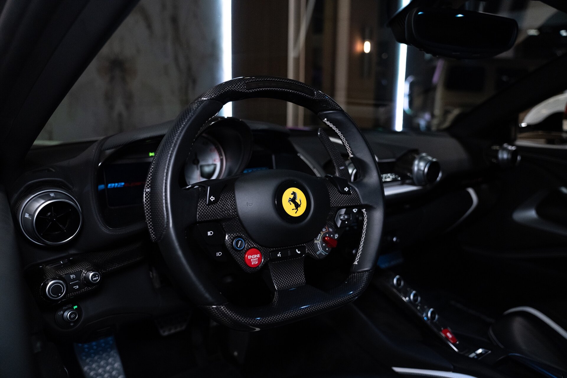 2018 Ferrari 812 Superfast - Photo 39