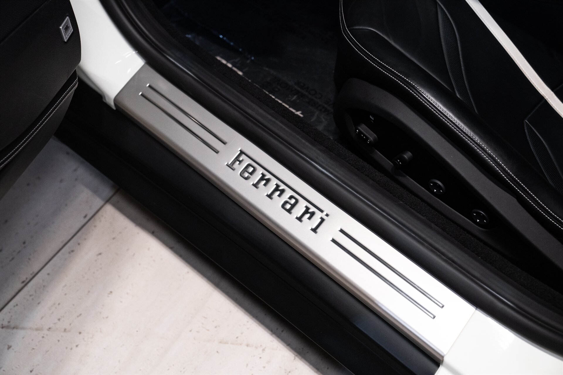 2018 Ferrari 812 Superfast - Photo 29