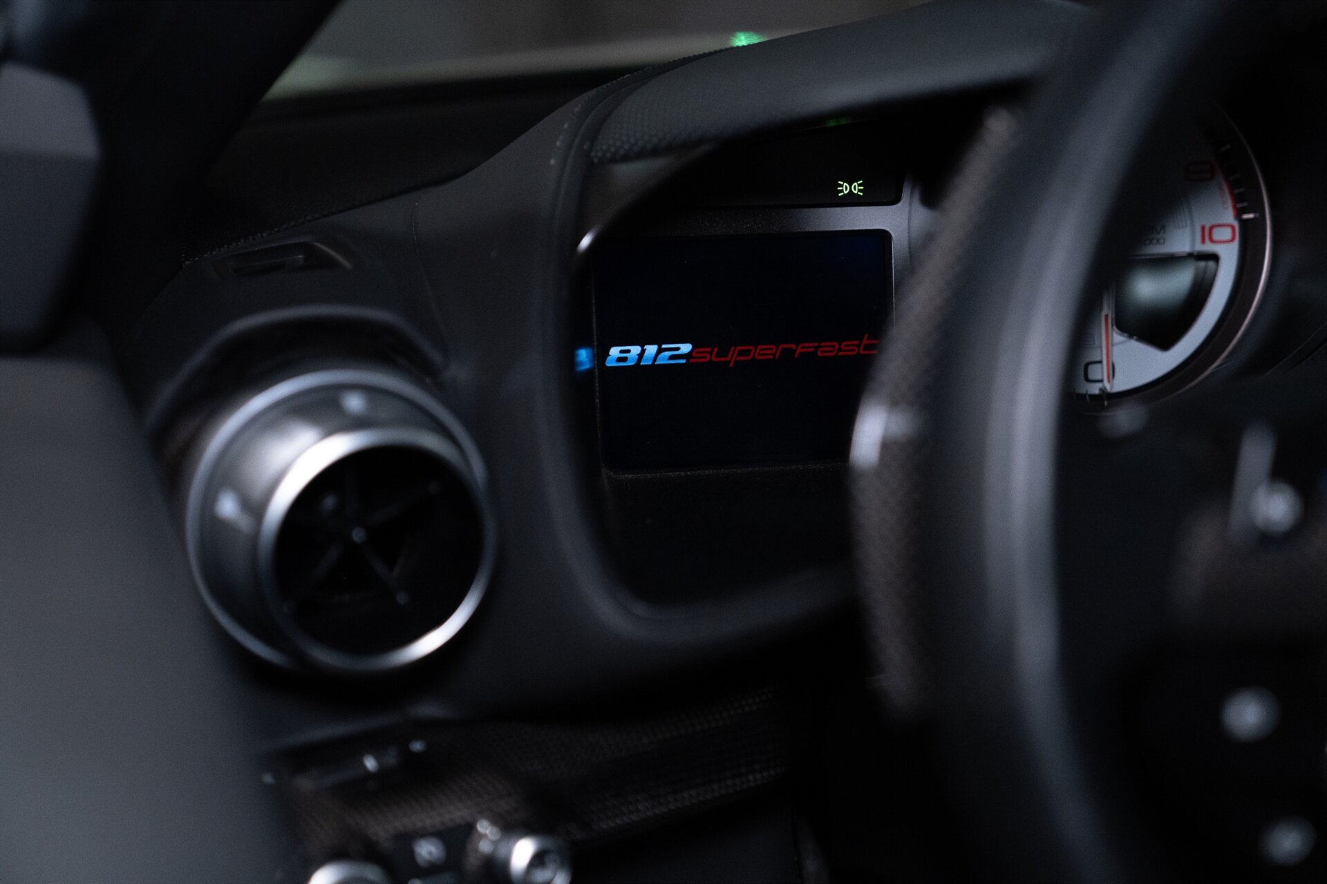 2018 Ferrari 812 Superfast - Photo 40