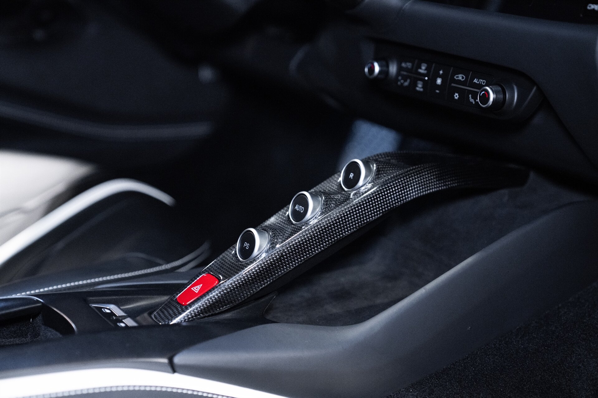 2018 Ferrari 812 Superfast - Photo 19