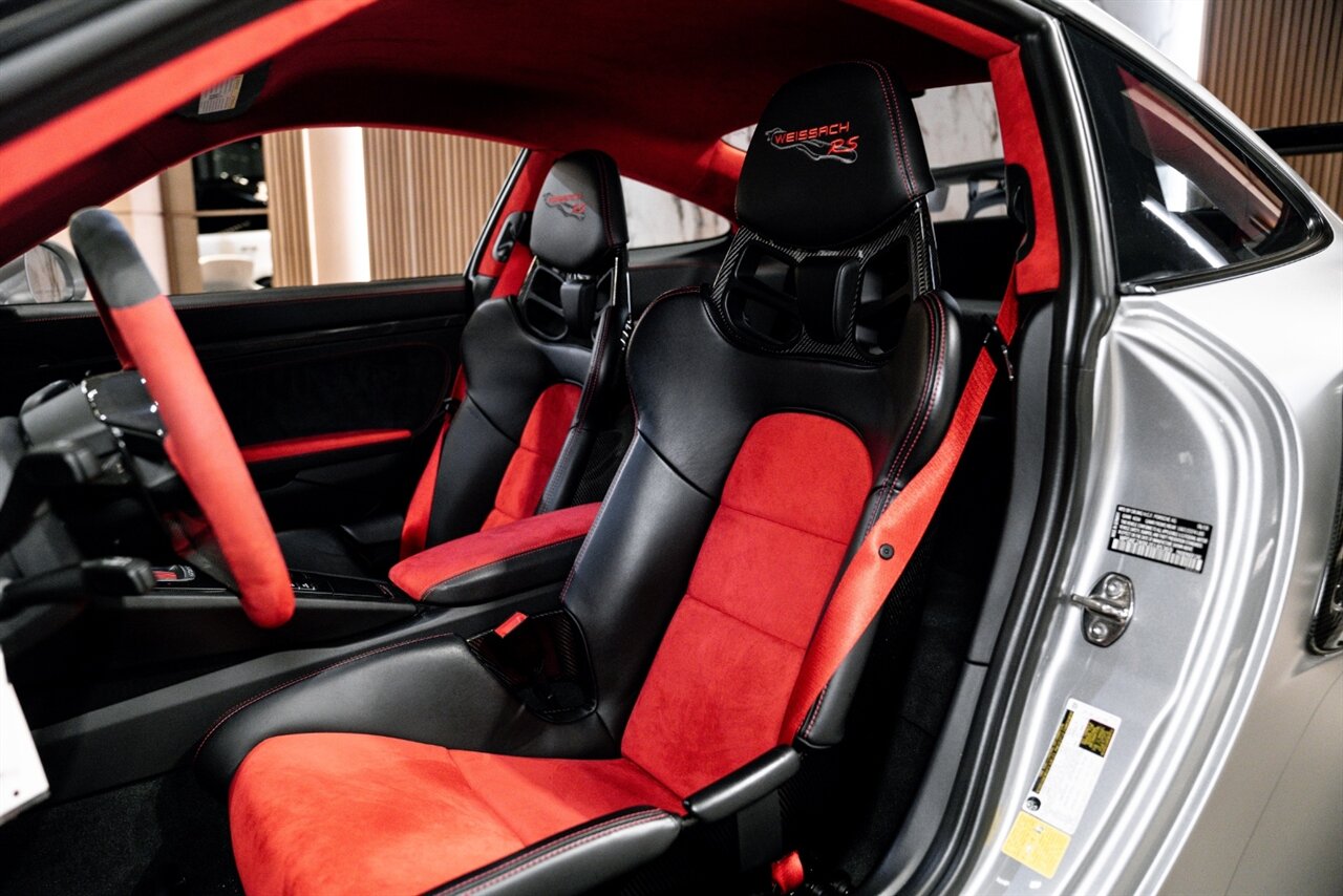 2018 Porsche 911 - Photo 24