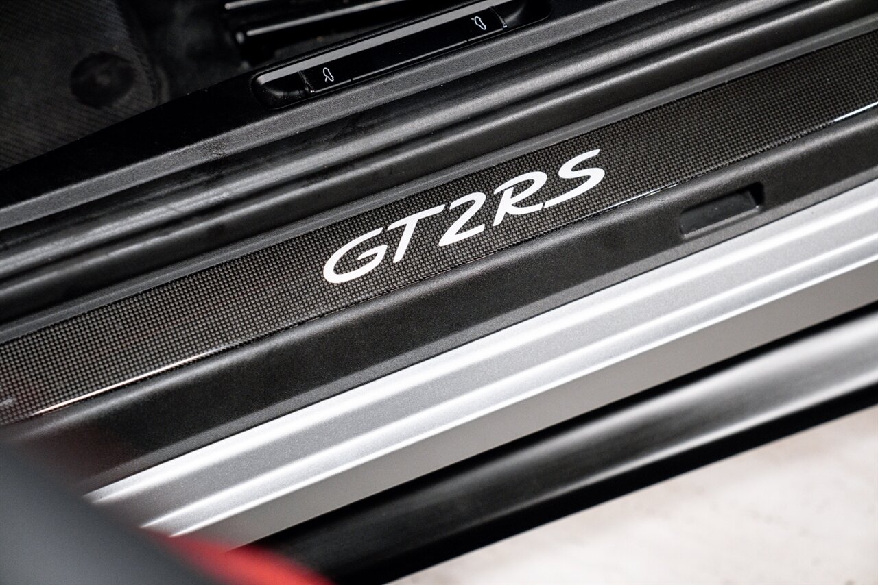 2018 Porsche 911 - Photo 27