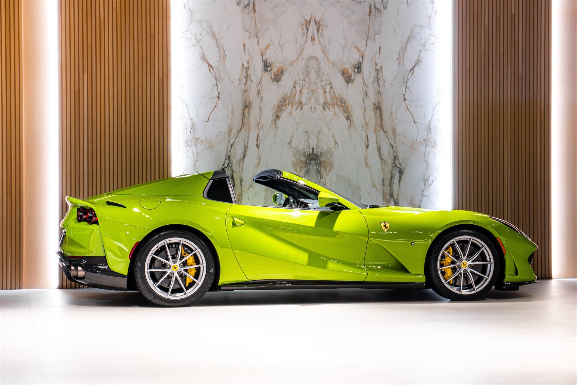 2022 Ferrari 812 GTS - Photo 5