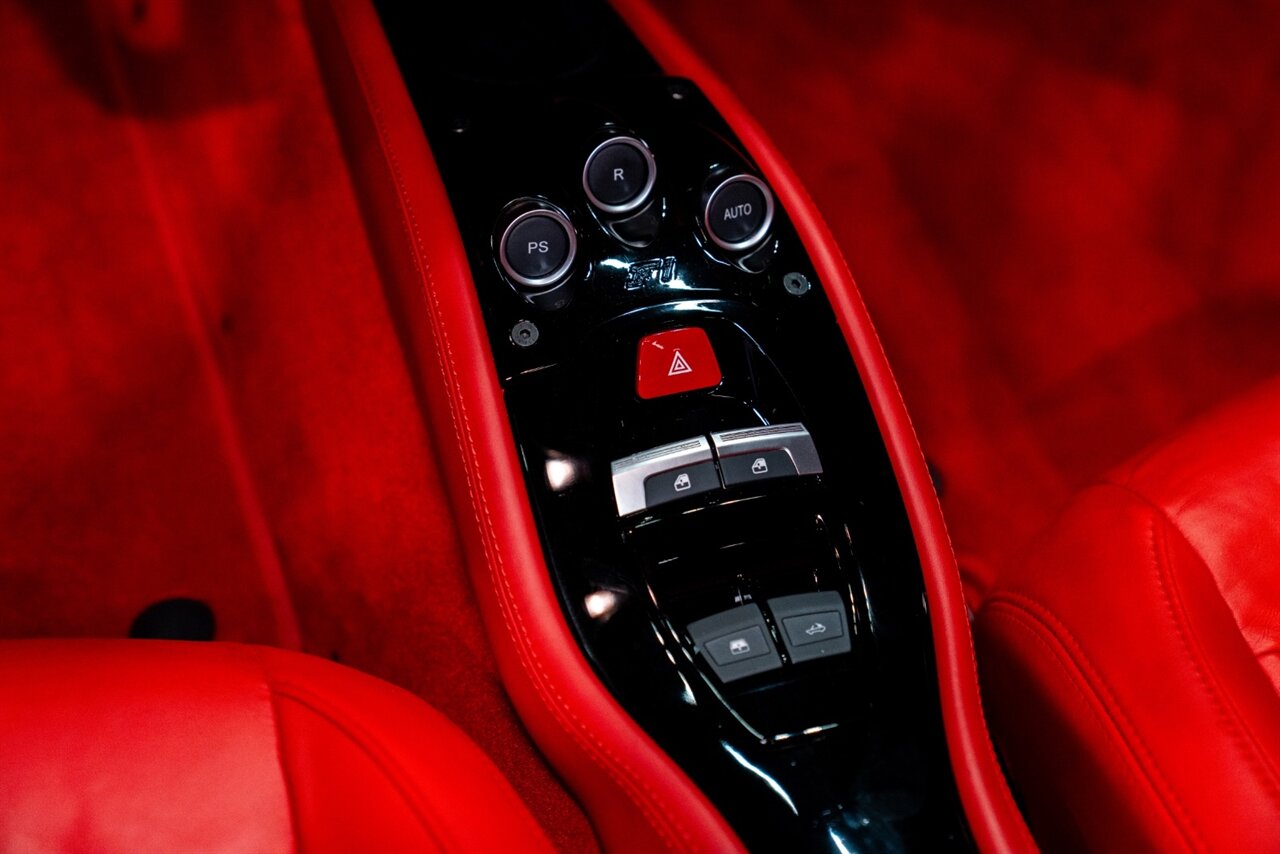 2015 Ferrari 458 Spider - Photo 17