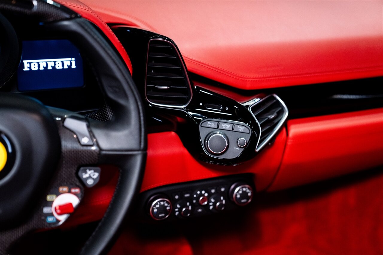 2015 Ferrari 458 Spider - Photo 12