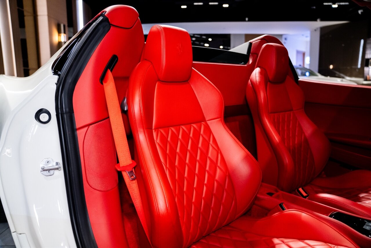 2015 Ferrari 458 Spider - Photo 25