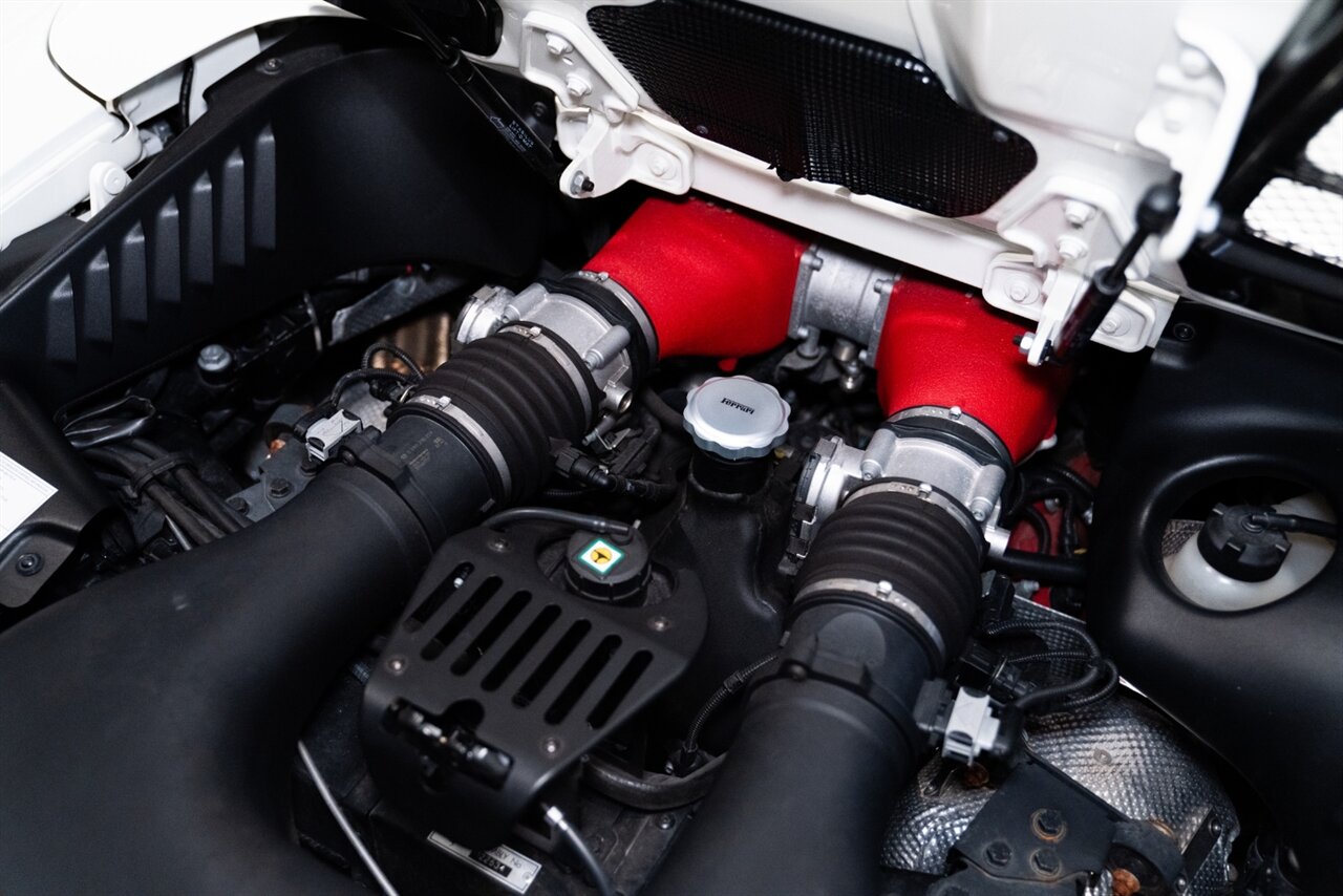 2015 Ferrari 458 Spider - Photo 28