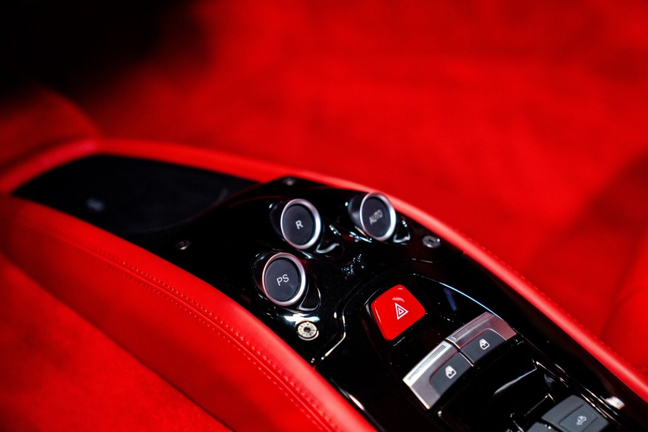 2015 Ferrari 458 Spider - Photo 18