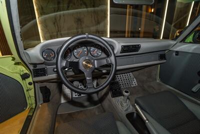 1991 Porsche 911 Carrera 2  964 - Photo 15 - Beverly Hills, CA 90212