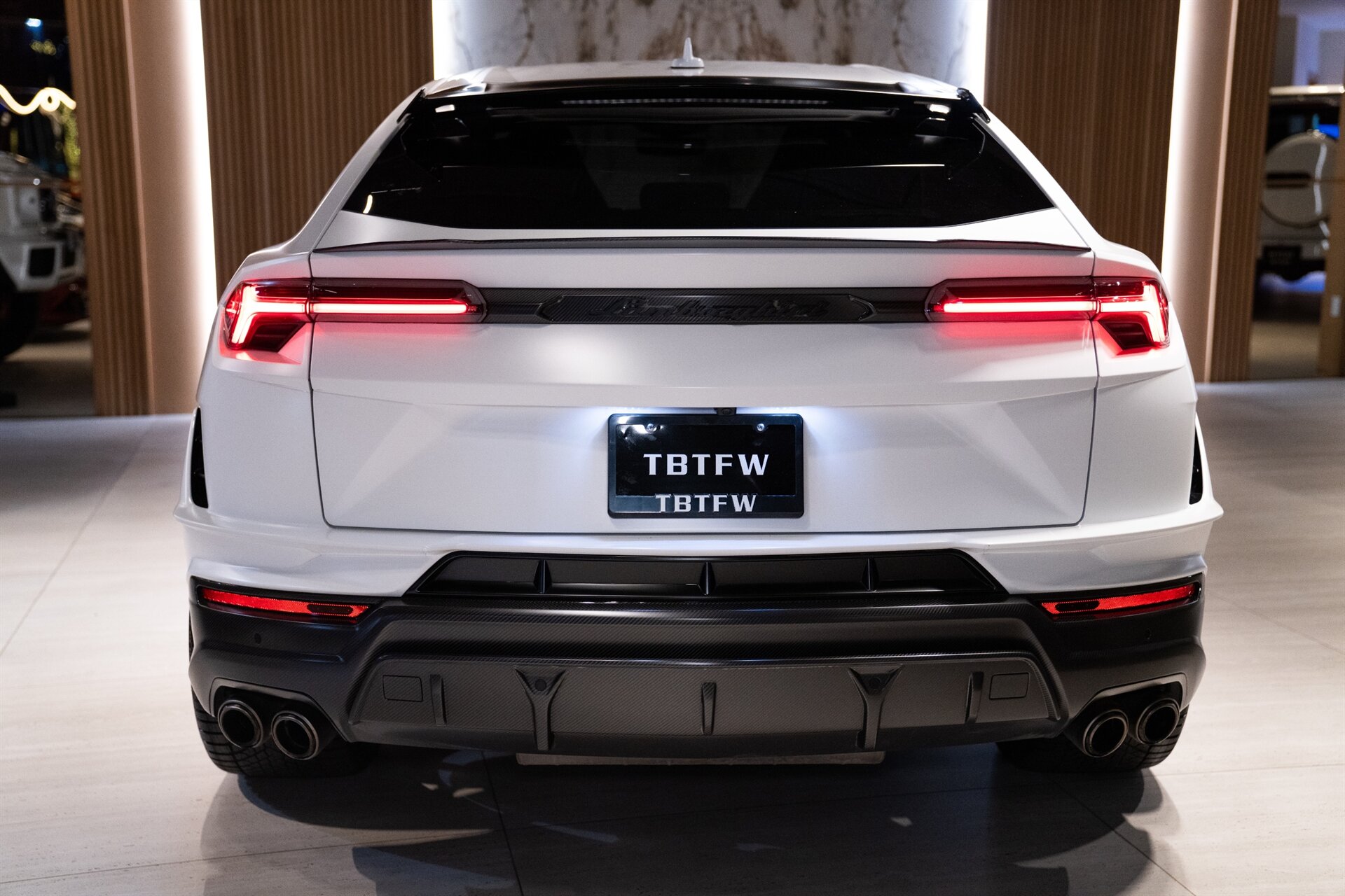 2023 Lamborghini Urus - Photo 10