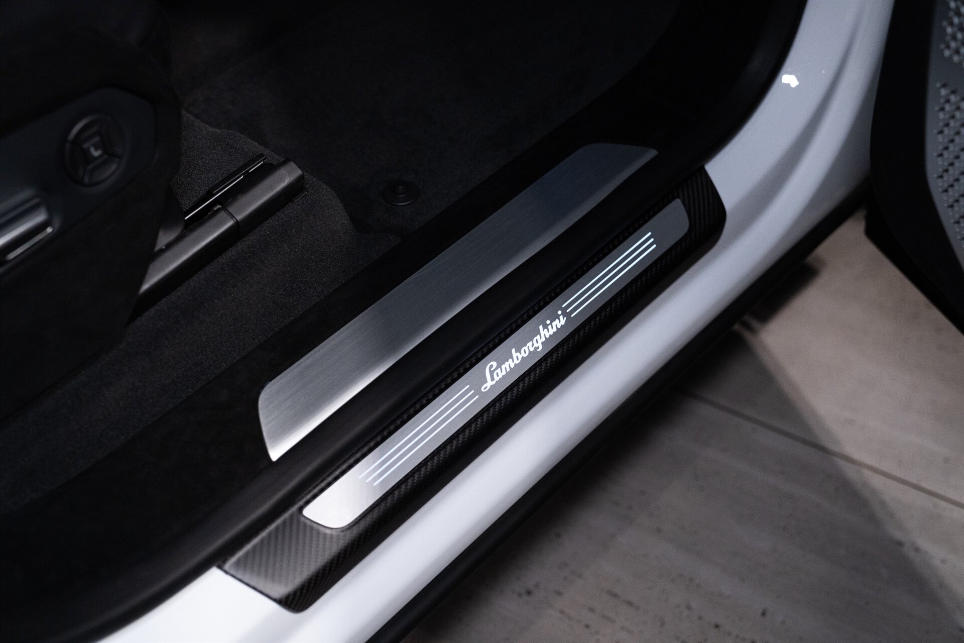 2023 Lamborghini Urus - Photo 30