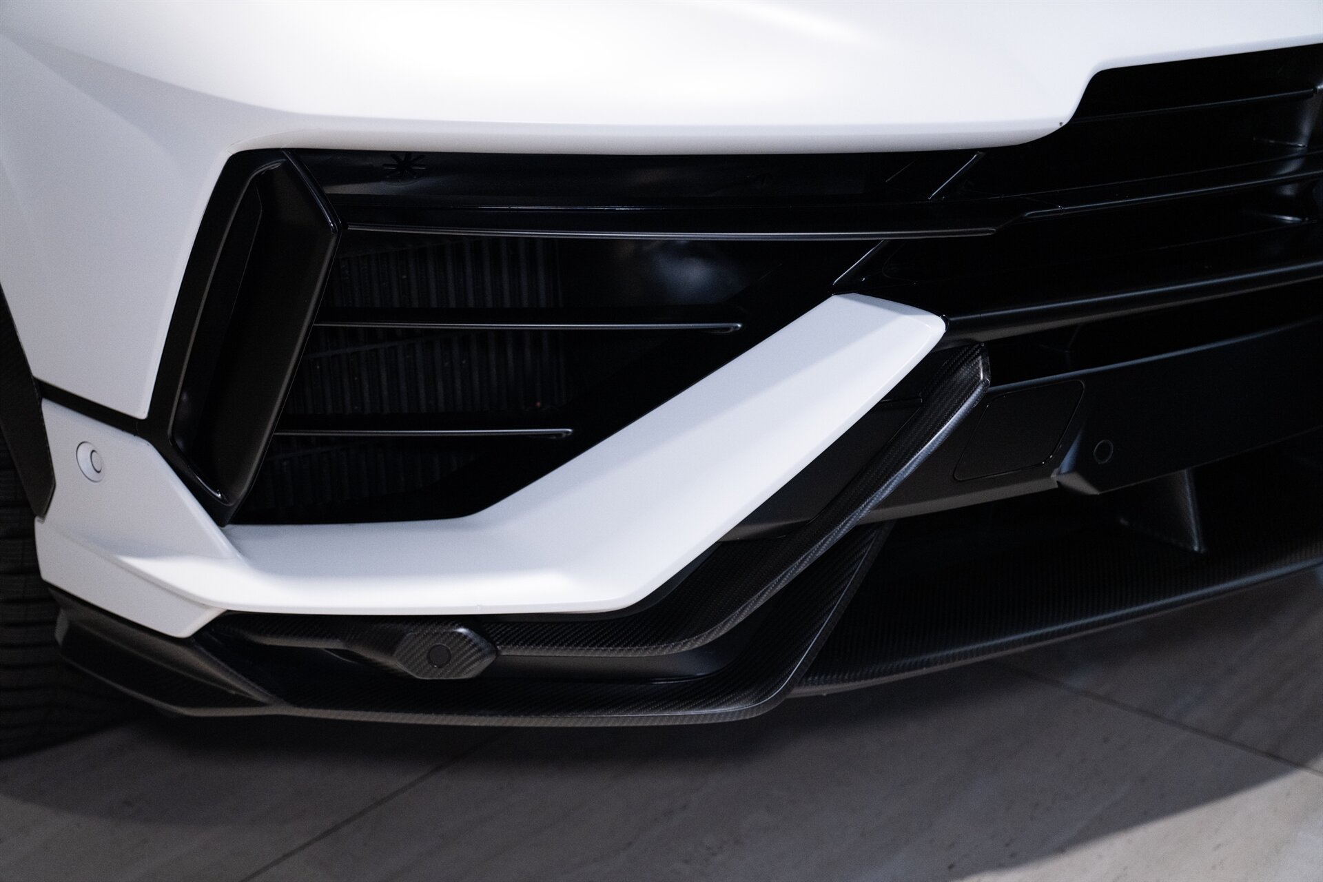 2023 Lamborghini Urus - Photo 21