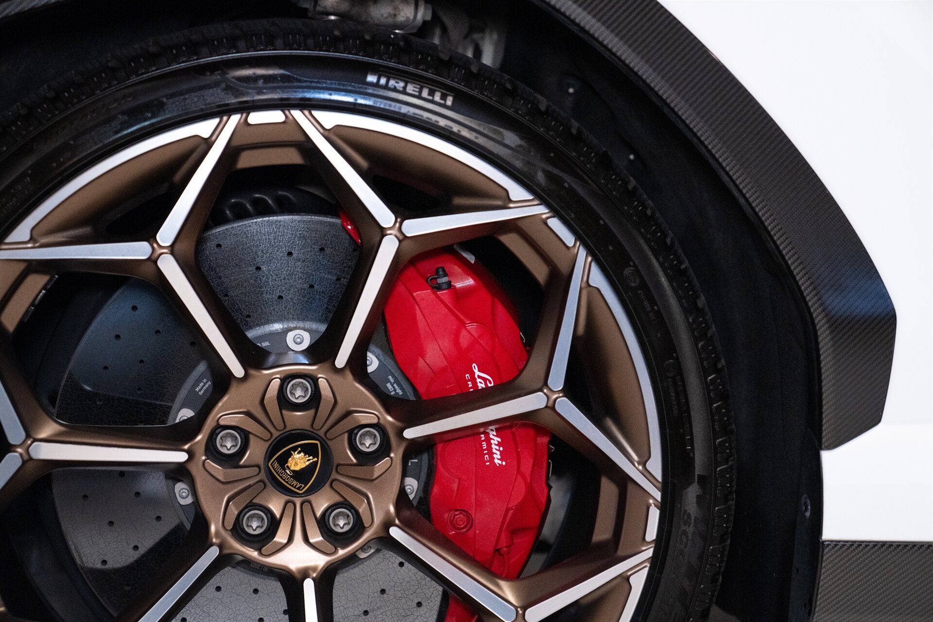 2023 Lamborghini Urus - Photo 15