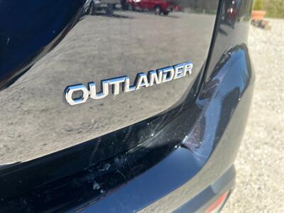2016 Mitsubishi Outlander ES   - Photo 15 - Logansport, IN 46947