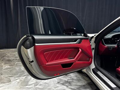 2022 Porsche 911 Turbo S   - Photo 24 - Pembroke Park, FL 33009