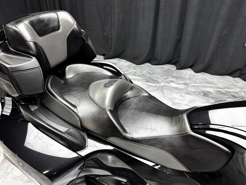 2014 BOMBARDIER SPYDER RTS  