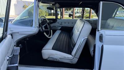 1960 Lincoln Continental MARK V - Photo 2 - Pembroke Park, FL 33009