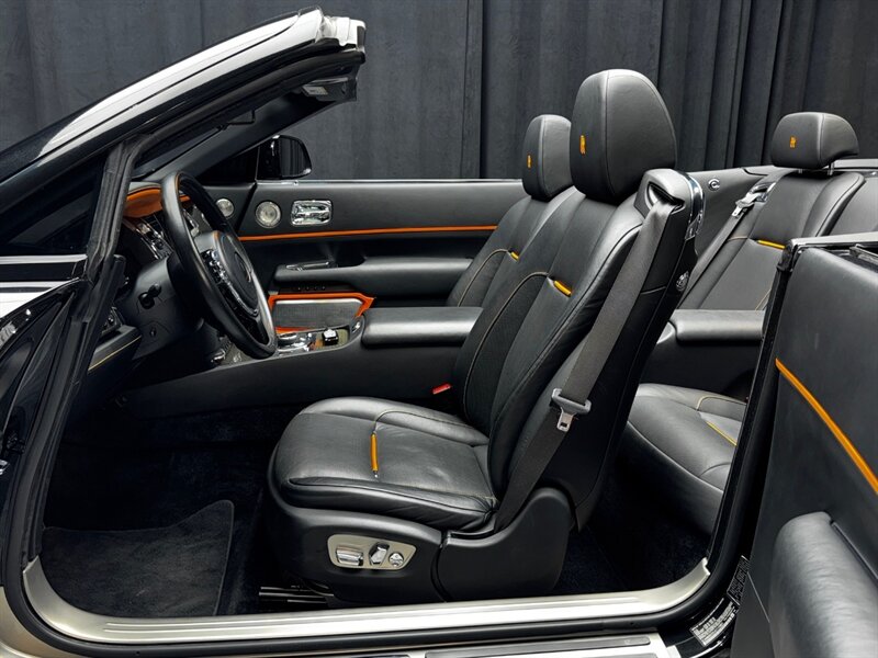 2018 Rolls-Royce Dawn  