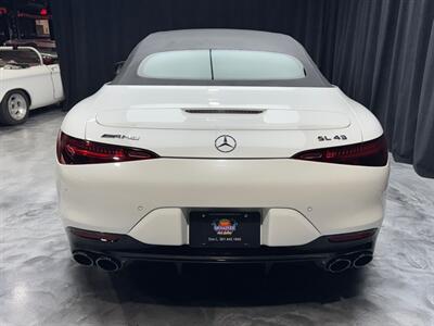 2025 Mercedes-Benz AMG SL 43 - Photo 8 - Pembroke Park, FL 33009