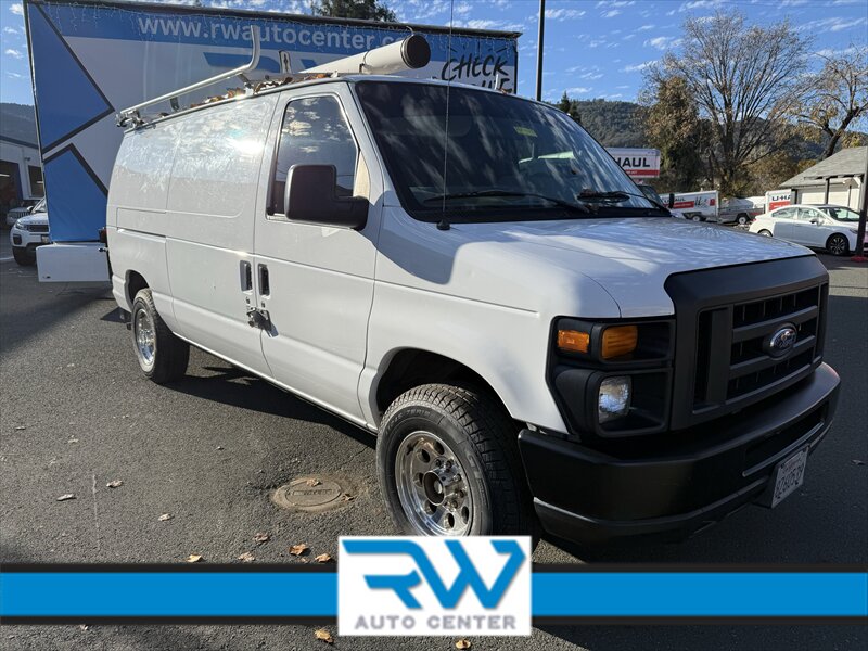 2010 Ford E-Series Econoline Van Commercial
