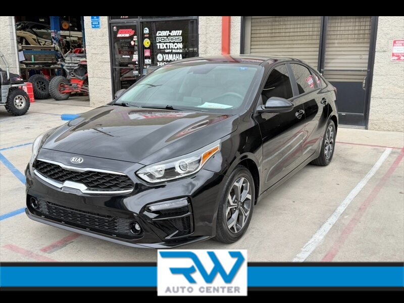 2020 Kia Forte LXS   - Photo 1 - Ukiah, CA 95482