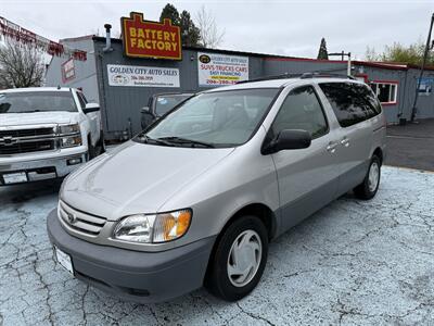 2001 Toyota Sienna LE  RUST FREE GREAT SERVICE RECORDS Van