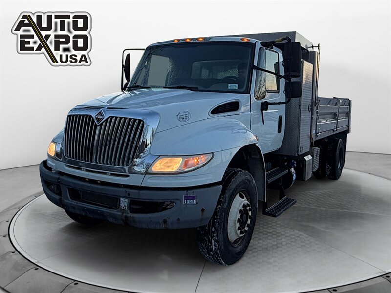 2015 International DuraStar 4300  CUMMINS MOTOR