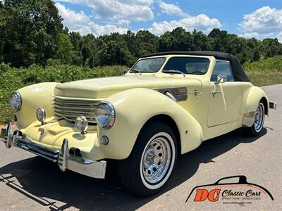 1969 Cord Royale   - Photo 2 - Mooresville, NC 28115