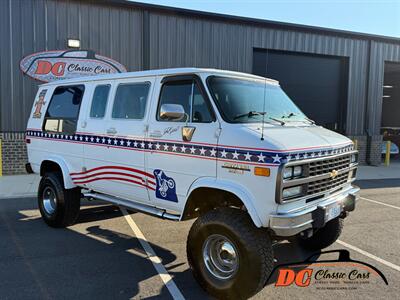 1992 Chevrolet G20 4x4 Van Full-Size