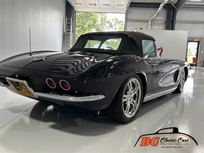 1962 Chevrolet Corvette Convertible   - Photo 21 - Mooresville, NC 28115