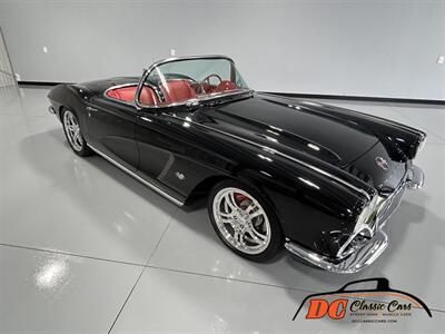 1962 Chevrolet Corvette Convertible   - Photo 2 - Mooresville, NC 28115