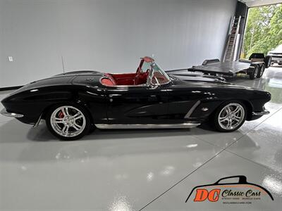 1962 Chevrolet Corvette Convertible   - Photo 15 - Mooresville, NC 28115