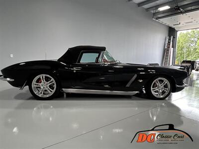 1962 Chevrolet Corvette Convertible   - Photo 24 - Mooresville, NC 28115