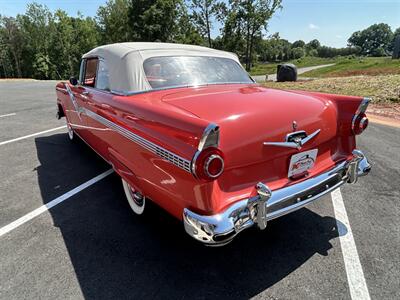 1956 Ford Fairlane Sun Liner   - Photo 4 - Mooresville, NC 28115