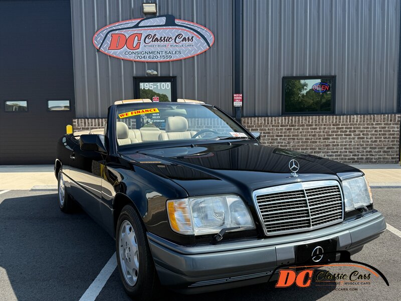 1995 Mercedes-Benz E 320   - Photo 1 - Mooresville, NC 28115