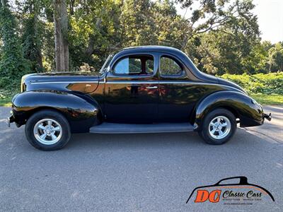 1940 Ford Coupe Deluxe V-8  