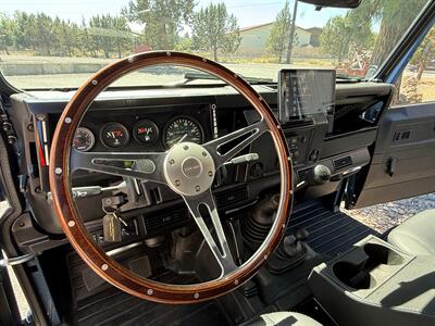 1994 Land Rover Defender 110 Soft Top   - Photo 19 - Bend, OR 97702