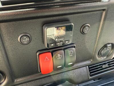 1994 Land Rover Defender 110 Soft Top   - Photo 23 - Bend, OR 97702