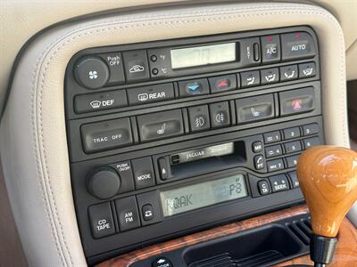 2001 Jaguar XK8 Convertible - Photo 19 - Bend, OR 97702