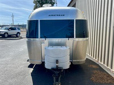 2016 Airstream Bambi 16RB  Beautiful and Well-Kept - Photo 4 - Bend, OR 97702